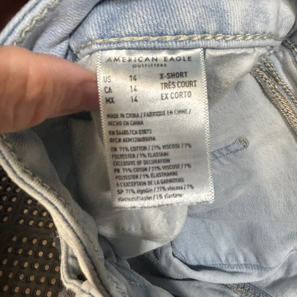 American Eagle Outfitters Heavy Distressed Ripped Light Wash Jeans 14 X-Short - Picture 10 of 11
